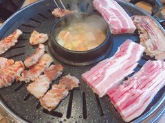-江南猪肉商会无限续吃(弘大店)