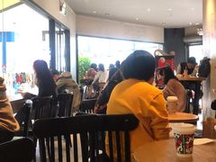 大堂-星巴克(杭州西湖银泰1F店)