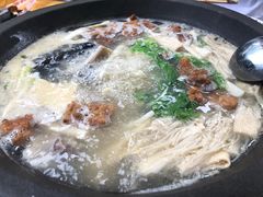 -双廊杨记石锅鱼石锅牛肉