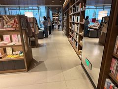 -茑屋书店(天目里店)