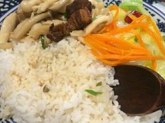 -蜗牛小馆醉乡民谣云南菜(惠新西里店)