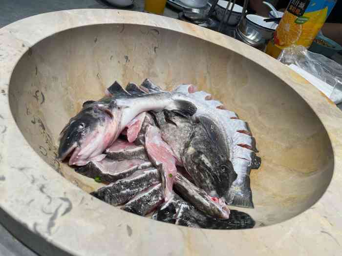 仙鱼石缘云南蒸汽石锅鱼(同安店)-"位置:新西桥公交车站下去一点点