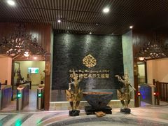 -泉城欧乐堡戏水湾艺术养生温泉