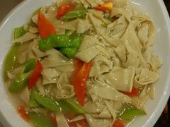 -东北农家院·铁锅炖(莘庄店)