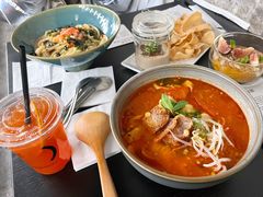 贵州风味红酸汤什锦面-里面·Noodlology(机电院店)