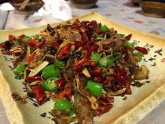 鸡油菌炒坛子肉-宋记冕宁土菜馆(海门渔村二店)