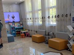 -茂菊口腔连锁(浦东南路店)