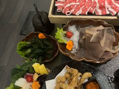 -湊湊火锅·茶憩(打浦桥日月光店)