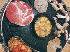 -江南猪肉商会无限续吃(弘大店)