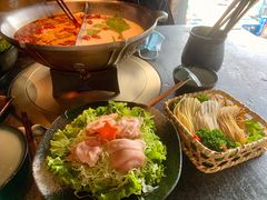 -湊湊火锅·茶憩(新中关购物中心店)