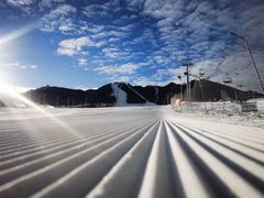 -丝绸之路山地度假区滑雪场