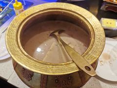 -乌兰湖畔草坪轻奢营地