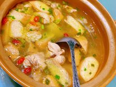 咸鸡炖千张结-万景饭店·鱼街农家菜