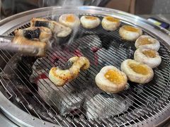 -围炉肉舍•炭烤活鳗•丹东海鲜烤肉(步行街店)