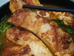 冬阴功汤底香煎猪扒出前一丁-华嫂冰室(尖沙咀店)