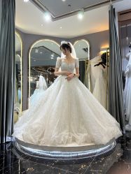 -SATIN COUTURE瑟庭婚纱礼服馆