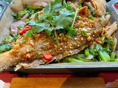 入魂烤黄鱼-红料理|串串有瘾·烧烤(吴中路店)