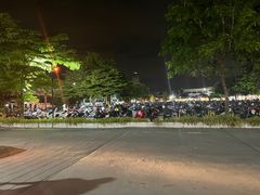 -席娜卡琳火车铁道夜市