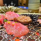 满桌和牛的韩式烤肉店