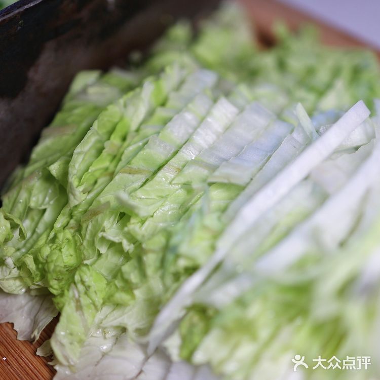 在家自制白菜猪肉包 这样做巨好吃❗️