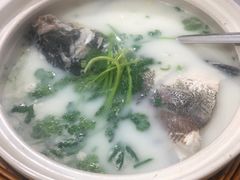 -天乐农家鱼头王(天目湖店)