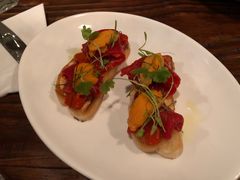 海胆面包配辣椒黄油-Ocean's Table 欧舍