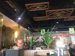 大堂-龙泉人椰子鸡.糟粕醋.海南菜(三亚旗舰店)