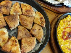 料理烤特色火烧-老东镇啤酒屋海鲜加工·蒸汽海鲜·海鲜烧烤(台东店)