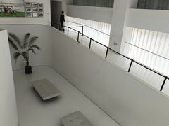 -罗红摄影艺术馆