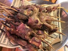 -叽叽扎扎烤肉场(生态城万达店)
