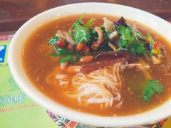 陵水酸粉-海口骑楼小吃街