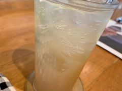 -ROAST coffee & eatery