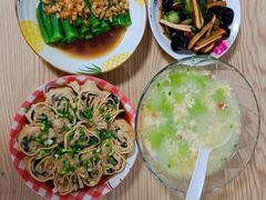 -爱的果实月嫂育婴师(世纪东方店)