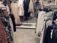 -H&M(天一广场店)