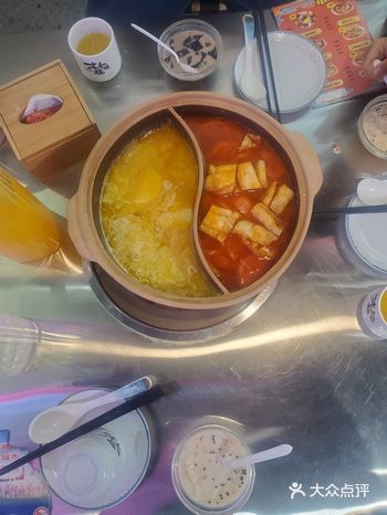 最后都没吃完99串串，战斗力不行，不过挺好吃的