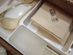 -成都你六姐·牛肉冒菜(信泰中心商场店)