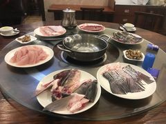 -正能量脆肉鲩火锅