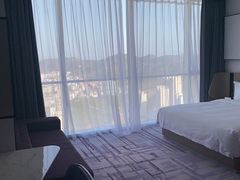 -大连星海皇冠假日酒店