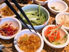 -包整·丝娃娃(一览甲秀楼风景店)