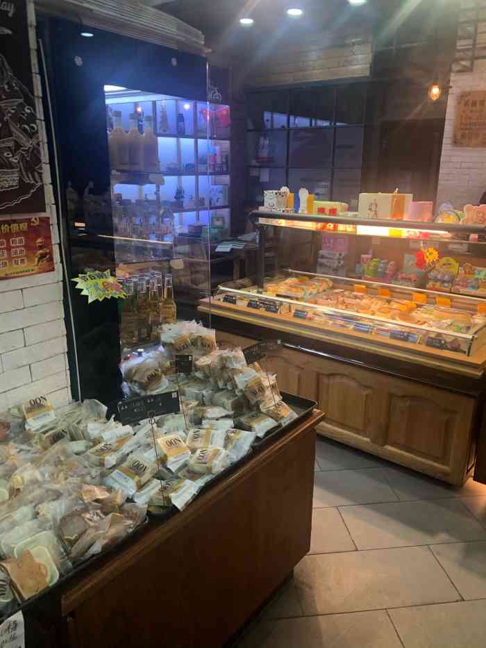 大连乐滋面包店图片