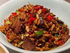 萝卜干炒老腊肉-遇见湘·地道湖南菜(云门店)