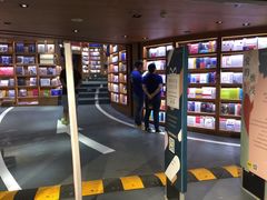 -守望者书店(南开大悦城店)