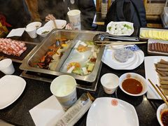 -百年川椒重庆老火锅(光谷店)