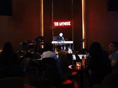 -TZ House音乐现场(来福士中心店)