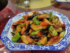 -老钟家烤羊排·敦伊阁清真餐厅胡羊焖饼