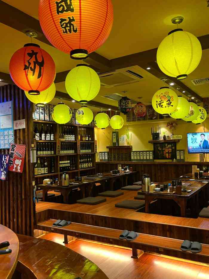 鸟鹏烧鸟居酒屋(国贸店"买的套餐两人足够感觉把经典的菜品都品.