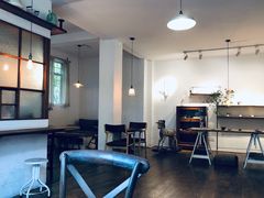 大堂-MAISON门前杂货店