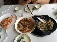 -鑫悦楼煎蟹·16年海鲜大排档