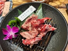 黑牛肋条烤肉-黑牛の店·和牛烧肉(大悦城店)