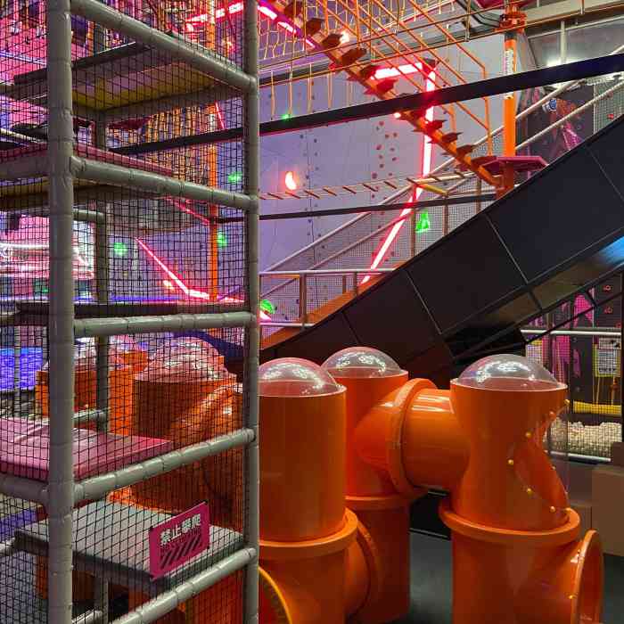 dojump蹦床公园(悦方id mall店)-"75地址:悦方4楼01交通:距地铁1